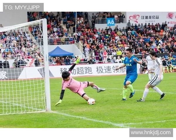 足球明星小黑仔的精彩瞬间与成长历程全解析