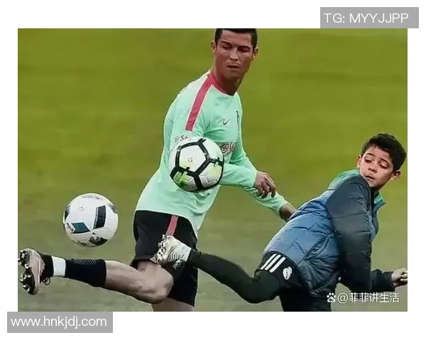 身高不到170厘米的足球明星们如何在绿茵场上创造传奇与辉煌